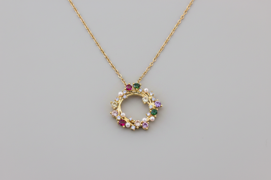 Necklace with a circular pendant featuring colorful stones (stainless steel)