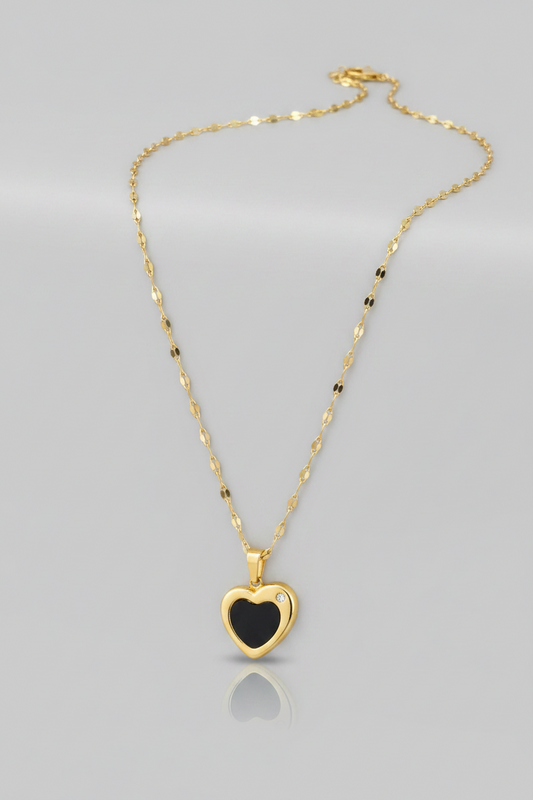 Necklace with a heart-shaped black pendant  (stainless steel)