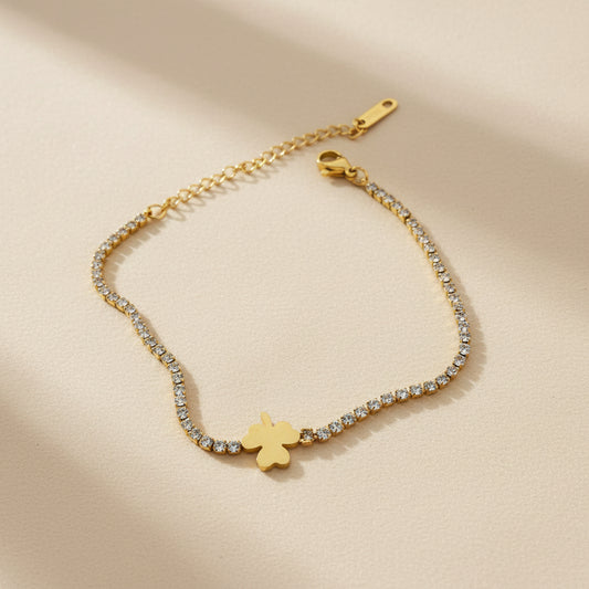 Gold bracelet with a clover charm (stainless steel)